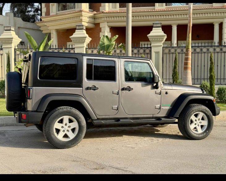 ايجار سيارات جيب رانجلر بدون سواق للعرب والاجانب...