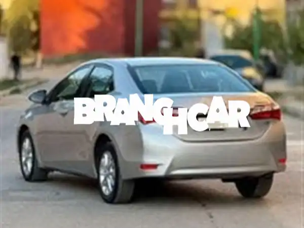 تويوتا كورولا ديزل 2015 يدوية للبيع بتاونات | نظيفة...