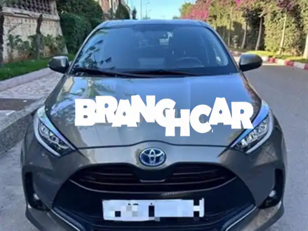 تويوتا ياريس هايبرد