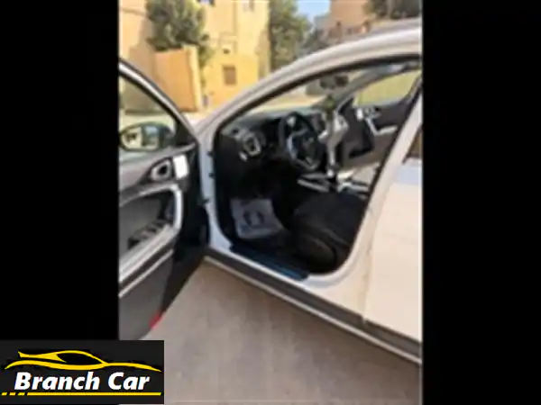 كيا اكسيد للبيع: أناقة أوروبية وراحة لا مثيل لها | فرصة بعقد مسجل وتنازل فوري!