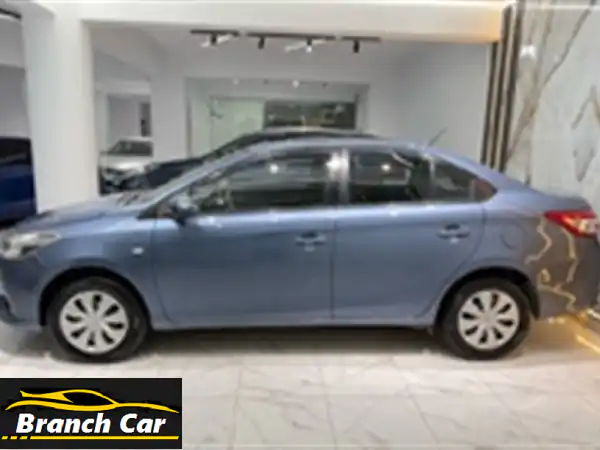 تويوتا ياريس 2015 فابريكة بالكامل | مالك أول | بيبي بلو | الأداء والراحة بضمان جراج 277