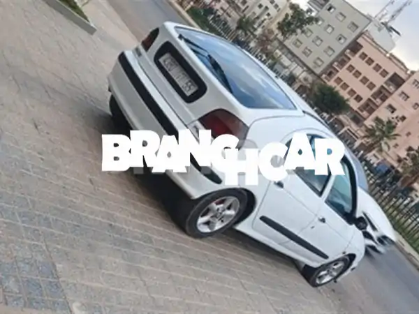 فرصة لا تُعوّض! رينو ميغان كوبيه 1997 للبيع بخريبكة | جميع الكماليات، 5 أبواب، سعر مغرٍ