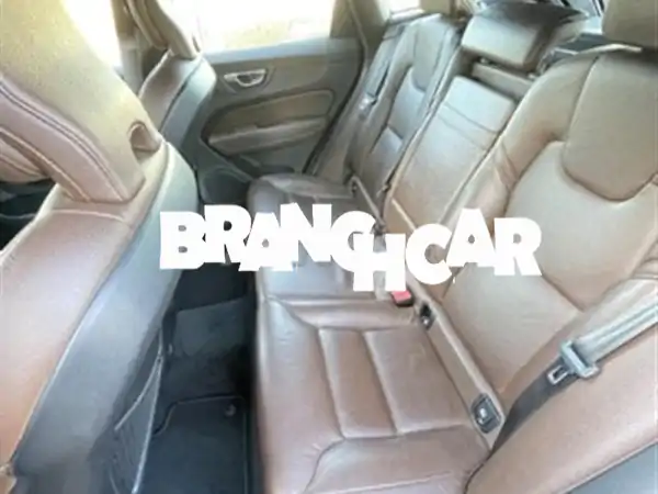 فولفو XC60 ديزل 2020 أوتوماتيك للبيع بالدار البيضاء...