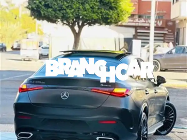 مرسيدس بنز الفئة GLC هجينة أوتوماتيكية 2026