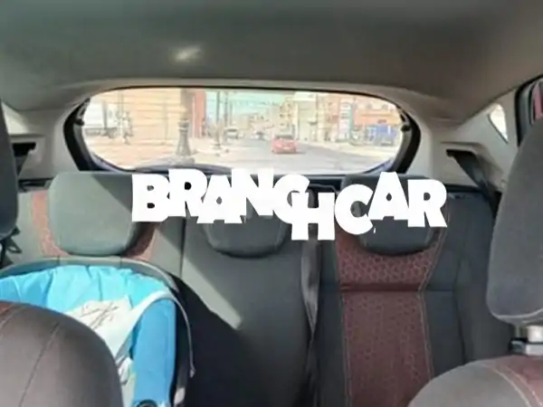 فرصة مميزة: فورد فييستا تيتانيوم 2013 ديزل | اقتصادية، أصلية، مانيول