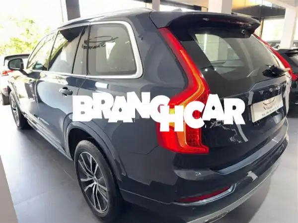 امتلك الفخامة | فولفو XC90 D5 ديزل 2021 Momentum - يد أولى، تمويل واستبدال!