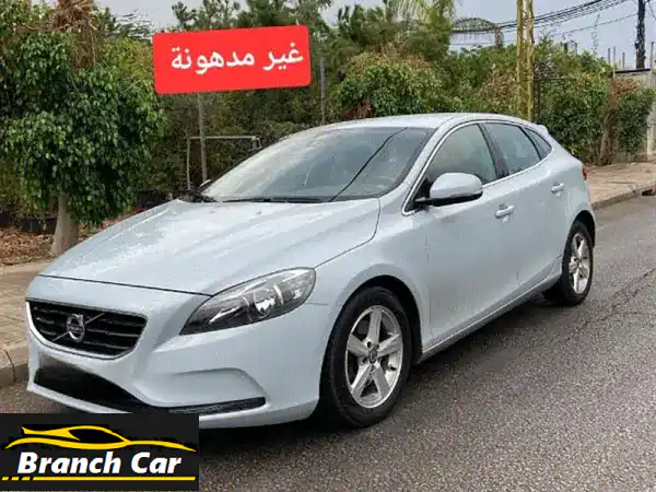 Volvo V40T4 excellent condition مصدر و صيانة الشركة