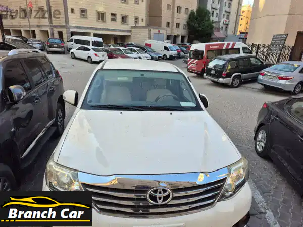 Toyota Fortuner 2012  4 cylinder