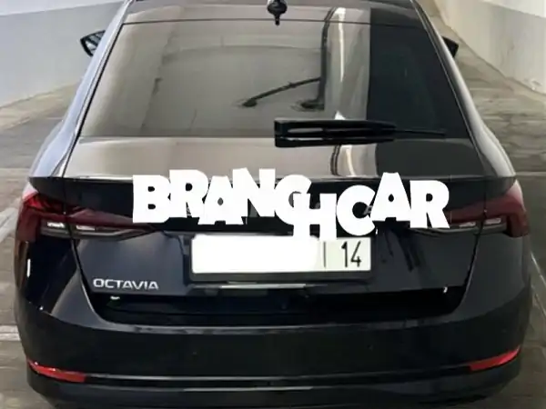 سكودا اوكتافيا 2023  فل