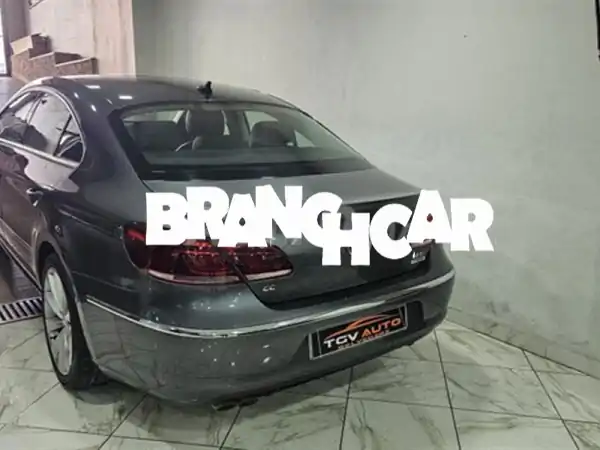 Passat cc كاملة الإضافات