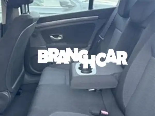 رونو لاغونا بنزين يدوية 2010 في الرباط