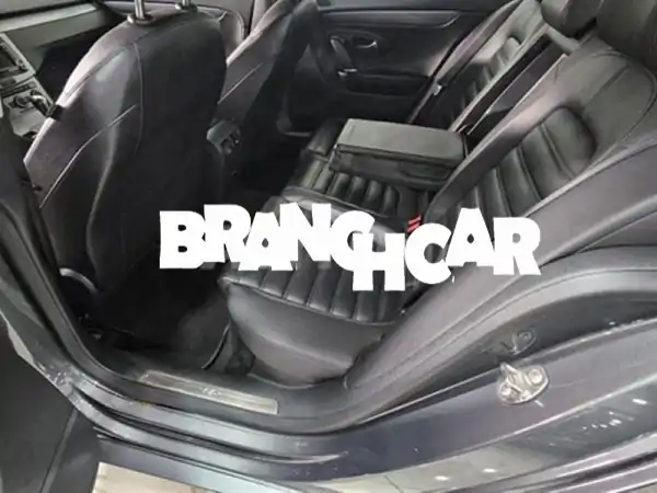 Passat cc كاملة الإضافات