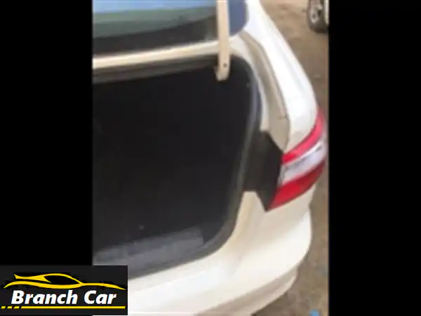 كيا ريو للبيع عجمان