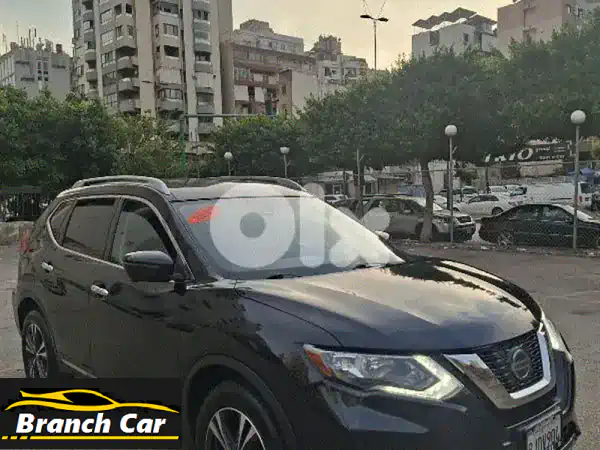 فرصة نادرة: نيسان روج 2018 SL 4x4 أسود فل كامل - بويا شركة...
