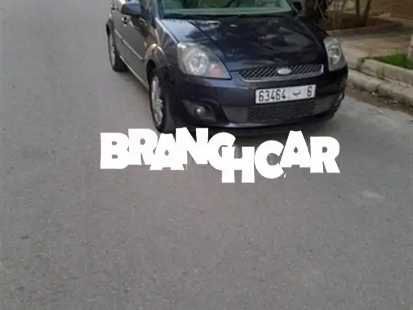 فورد فييستا 2006 للبيع: سيارة عملية واقتصادية | بحالة جيدة، 5 أبواب، تكييف | بسعر مغرٍ!