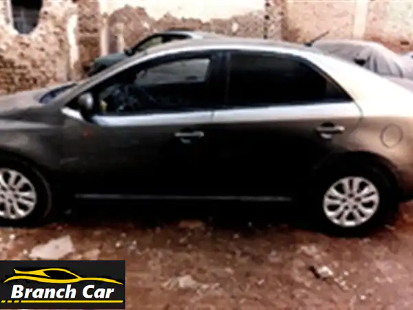 فرصة ذهبية: كيا سيراتو 2013 بيتي | عداد 20 ألف كم فقط...