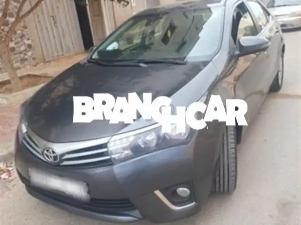 تويوتا كورولا 2014 ديزل يدوية بالعيون - موفرة وقوية...