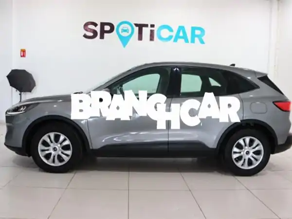 فورد كوجا 2021 للبيع: سيارة SUV عملية بسعر مذهل 219,000 درهم | Stellantis