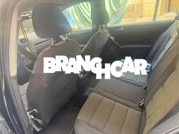 فرصة استثنائية في خريبكة! فولكس فاجن جولف 6 أوتوماتيك 2010 - 2.0 لتر نظيفة وجاهزة