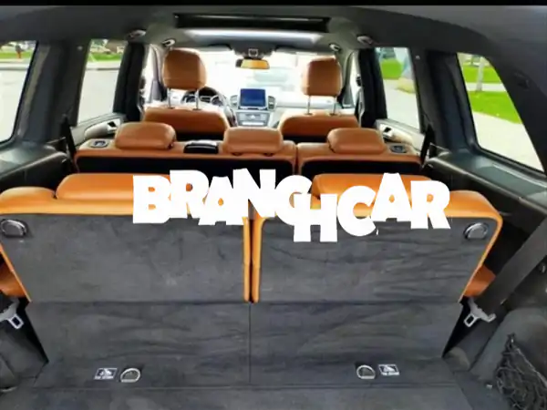 امتلك الفخامة والاداء: مرسيدس GLS 400 D 4MATIC AMG Line Plus 2018 - المالك الأول وكامل المواصفات للبيع!