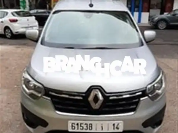 فرصة عائلية ذهبية: رينو إكسبريس SR ميتاليزي 5 أبواب...