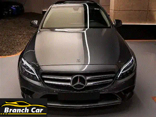 فرصة استثنائية: مرسيدس C180 كوبيه 2018 أبيض - صبغة المصنع وصيانة وكالة كاملة (60 ألف كم)