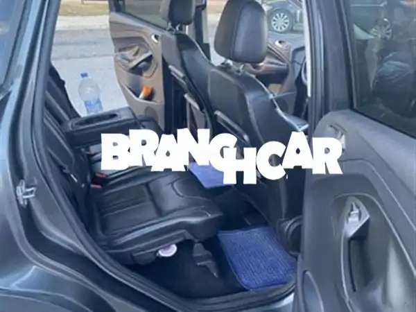 Ford Kuga ديزل يدوية 2017 في بنسليمان