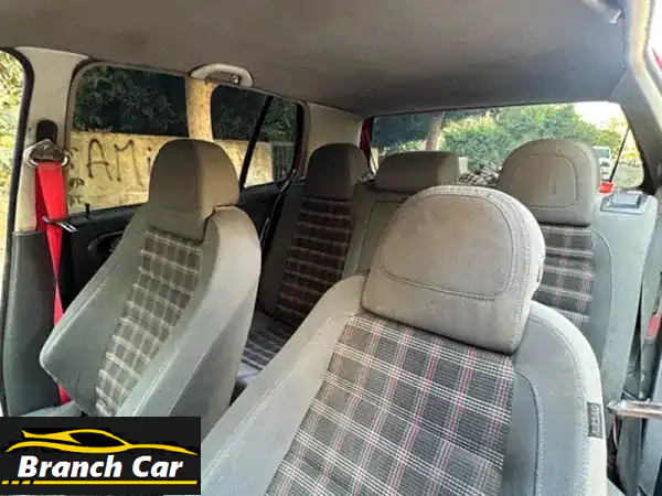 فولكس بولو 2001 حمراء أوتوماتيك معدلة بالكامل! صالون...