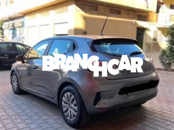 رينو كليو 5 موديل 2024 الفاخرة | فل كامل | طلاء أصلي | فرصة لا تتكرر!