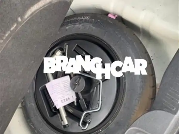 فيات 500 موديل 2021 للبيع: أناقة إيطالية، قيادة ممتعة، ورفيقك المثالي في المدينة!