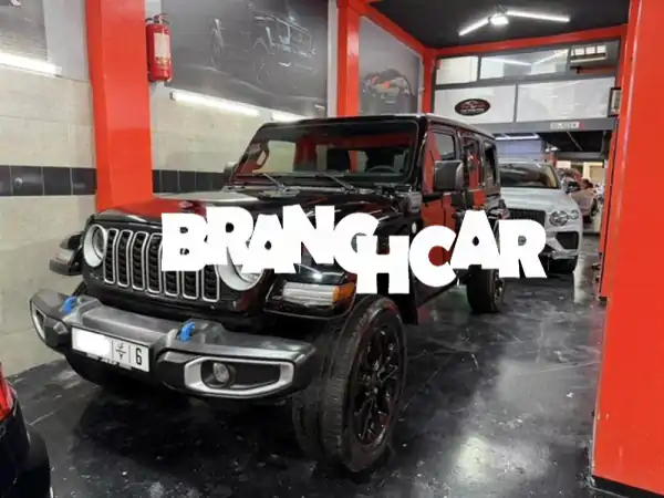 اكتشف القوة والرفاهية: جيب رانجلر 4xe هايبرد 2025 - 8000...