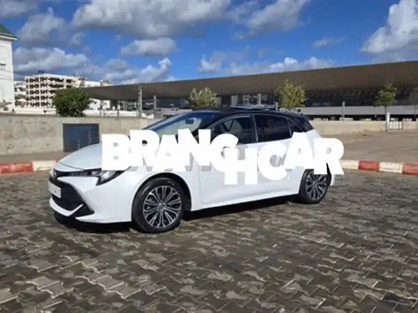 تويوتا كورولا سبورت 2023 Distinctive Plus: رفاهية...