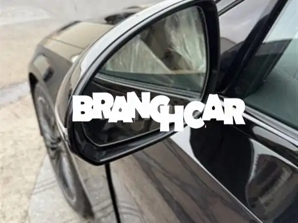 مرسيدس بنز الفئة E 300 de