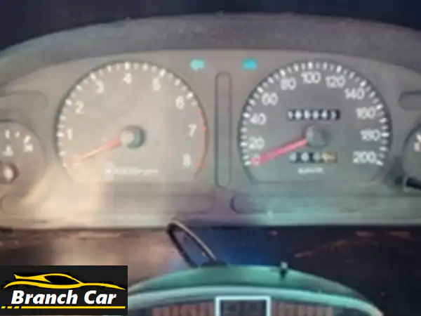 كيا كارنفال 2000