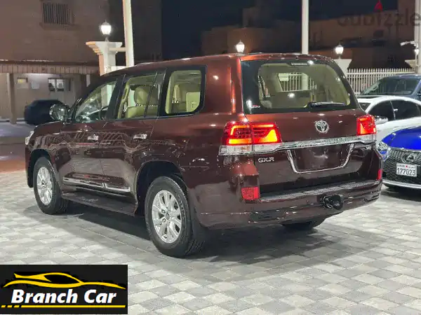 امتلك فخامة تويوتا لاندكروزر 2016 GXR V8 | بحالة ممتازة - وكالة البحرين