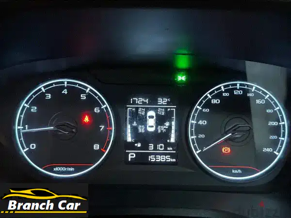 فرصة ذهبية: جيلي إمجراند 2025 للبيع | كأنها جديدة، 15 ألف كم فقط | فحص سنة ساري | لون أبيض أنيق