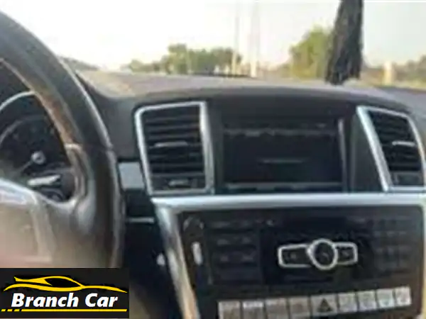 مرسيدس GL Class 2015 للبيع بالخبر: فخامة عائلية وأمان لا مثيل له!