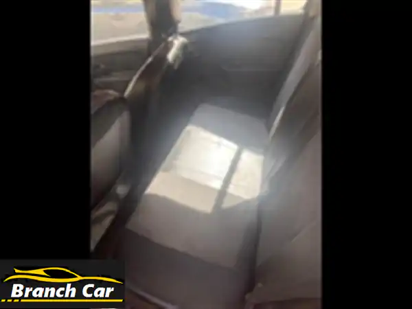 رينو لوجان للبيع حدائق الاهرام