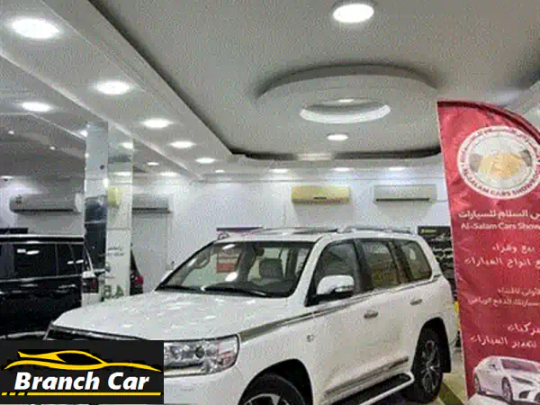 فرصة ذهبية: تويوتا لاندكروزر 2021 VXR - فخامة خليجية كاملة المواصفات بـ 89 ألف كم فقط!