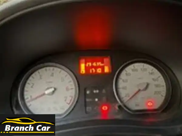 فرصة ذهبية: رينو لوجان 20XX - مالك أول، سقف فابريكا،...