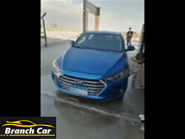 امتلك هيونداي إلنترا AD 2017: فبريكا دواخل، رش حزام...