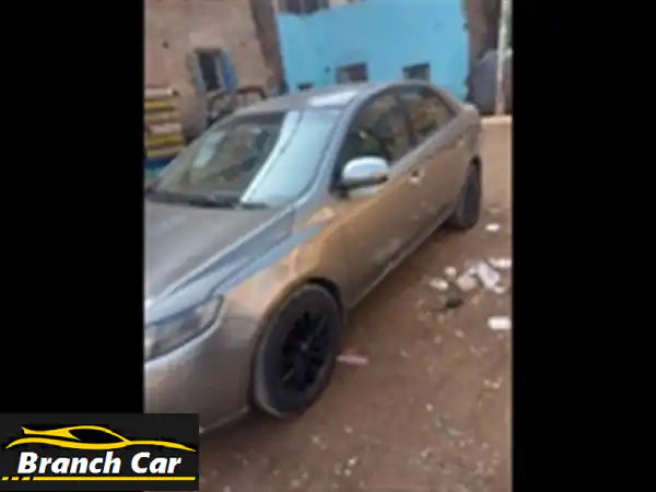 كيا سيراتو 2010 للبيع: فبريكا دواخل وسقف | عقد مسجل | ثقة وراحة بال