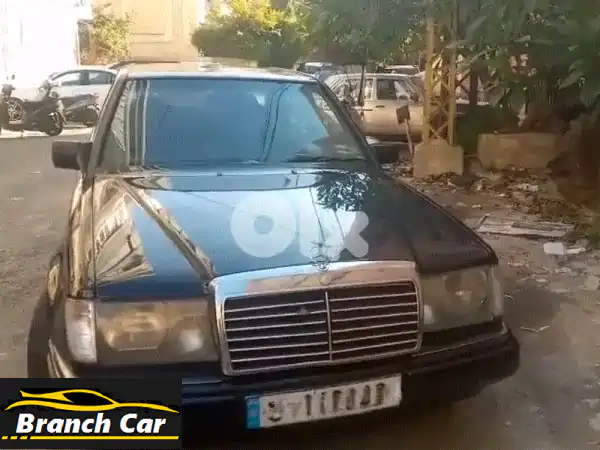 مرسيدس E-Class 300 موديل 1987 أزرق كحلي: أيقونة...