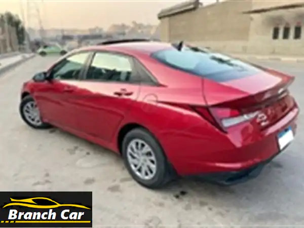 فرصة ذهبية: هيونداي إلنترا CN7 2021 الفئة الثالثة - فابريكة بالكامل (ماعدا أكصدام وعتب) - 65 ألف كم - صيانات توكيل!