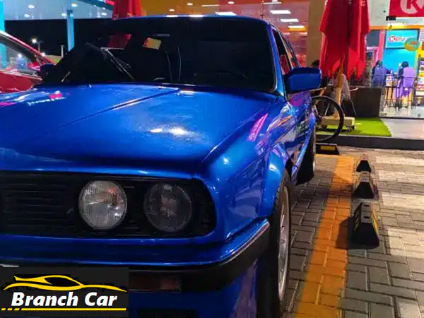 BMW E30 320i موديل 1990 M52: أيقونة الأداء والجمال النادرة...