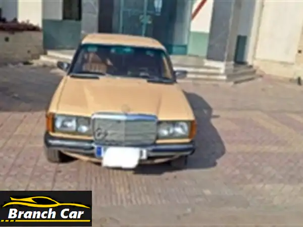 أسطورة مرسيدس E200 موديل 1981 كلاسيكية للبيع بالإسكندرية...