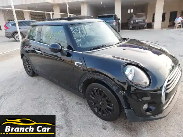 امتلك الأناقة: ميني كوبر S 2019 سوداء بانوراما فل...