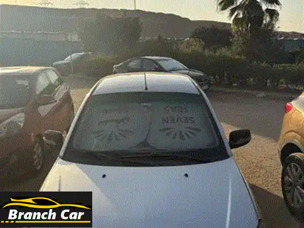 فرصة استثنائية: بروتون ساجا 2021 هاي لاين أوتوماتيك - فابريكة دواخل - حمراء بحالة المصنع للبيع!