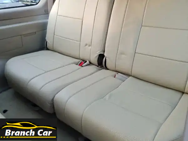 لكزس LX470 V8 موديل 2005 فل أوبشن خليجي - 44,000 درهم إماراتي | قوة وفخامة لا تضاهى.