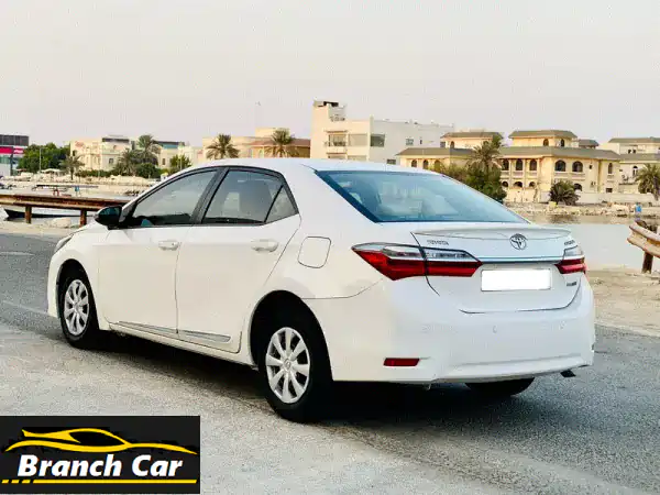 تويوتا كورولا 2018 XLi للبيع | أبيض 1.6L أوتوماتيك | ميزات عصرية وتأمين سارٍ!